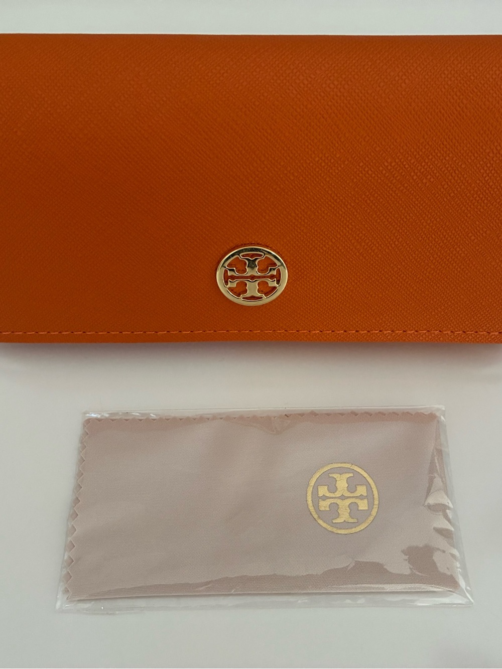 Tory Burch Orange Leather Glass Case with Gold Logo - New with Sealed Lens Cloth